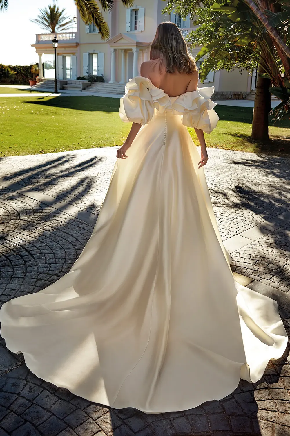 Brautkleid Regina von St. Patrick – Rückenansicht