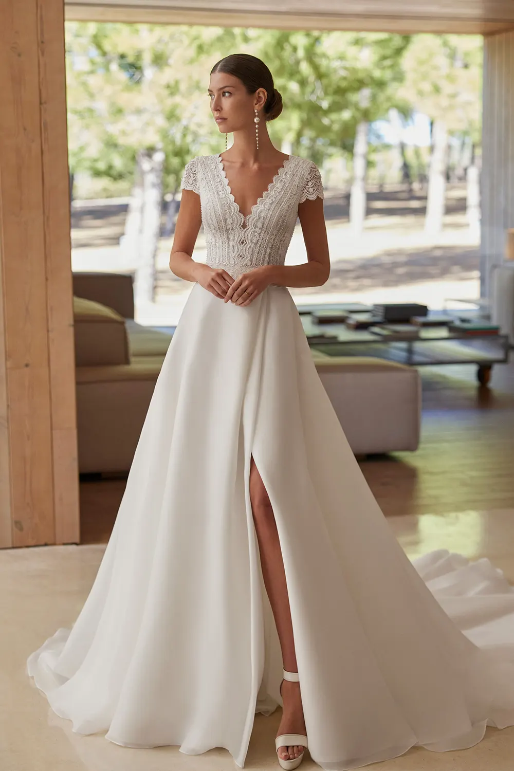 Brautkleid Anerin von Rosa Clará – Vorschau