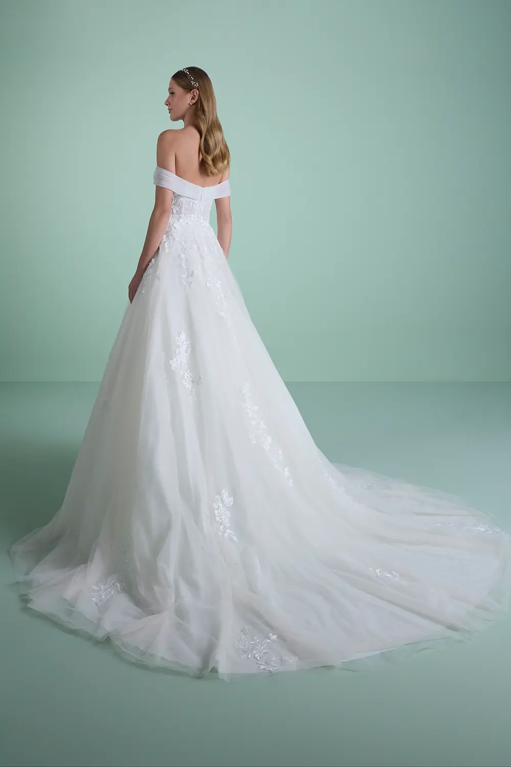 Brautkleid Hellenic von Nicole – Rückenansicht