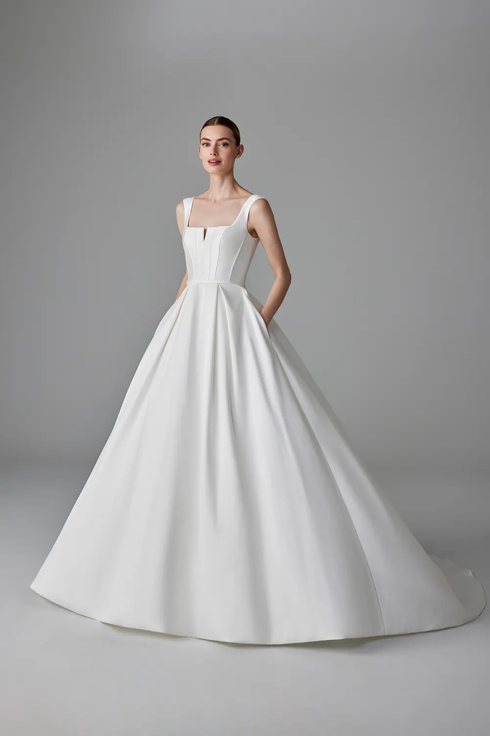 Brautkleid Alphosine von Pronovias – Vorschau