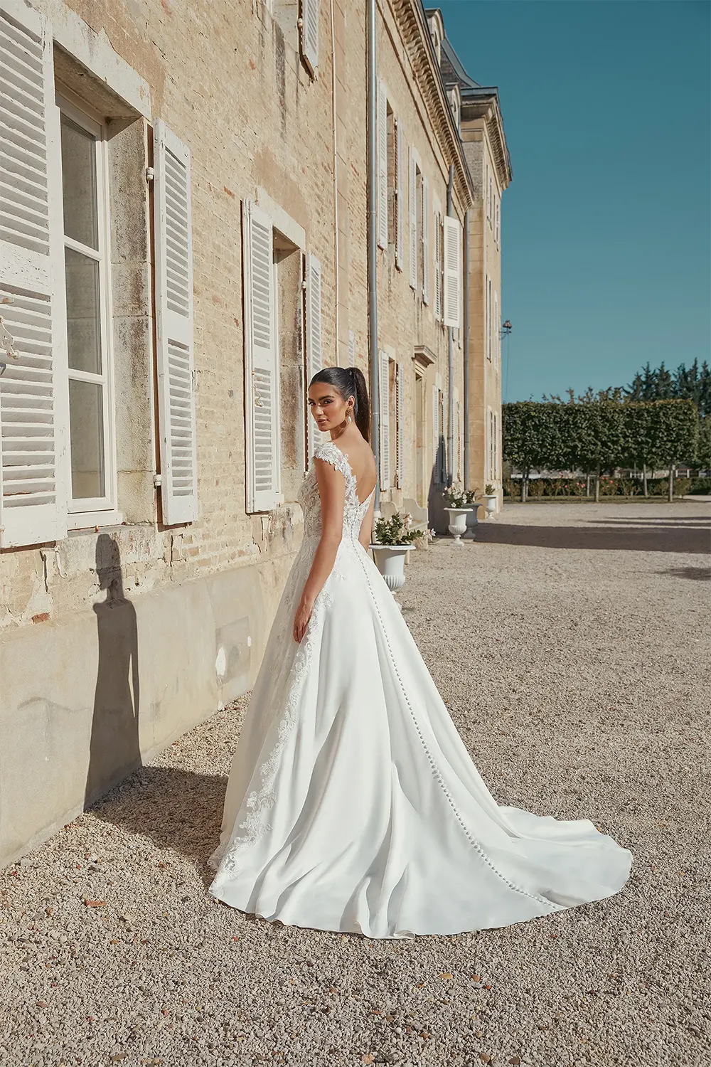 Brautkleid 44455 von Sincerity Bridal – Rückenansicht