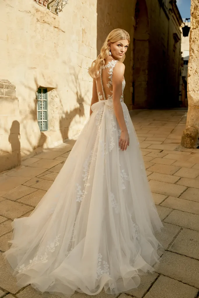 Brautkleid 44492 von Sincerity Bridal – Rückenansicht