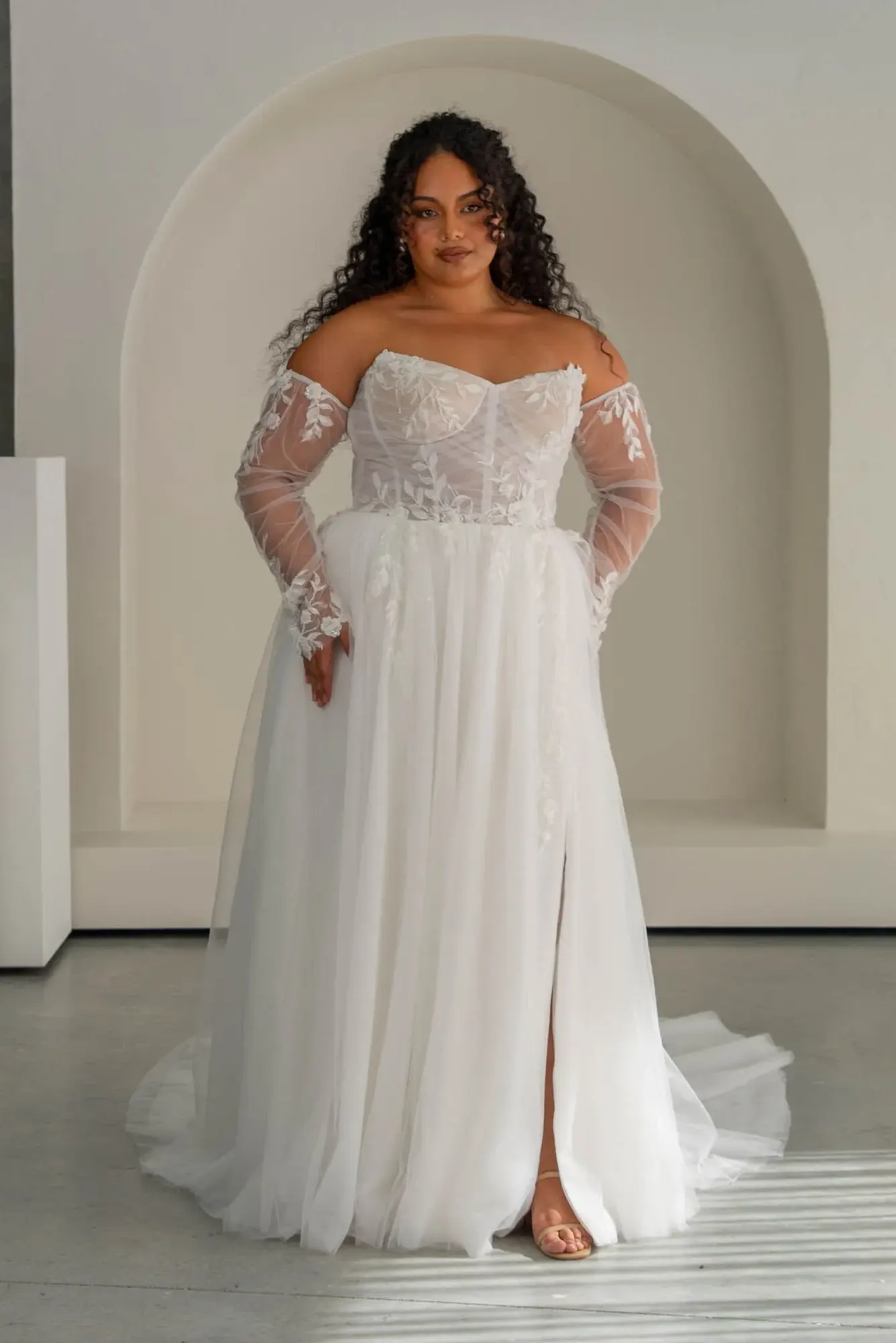 Brautkleid Zypern von Jeune Bridal – Vorschau