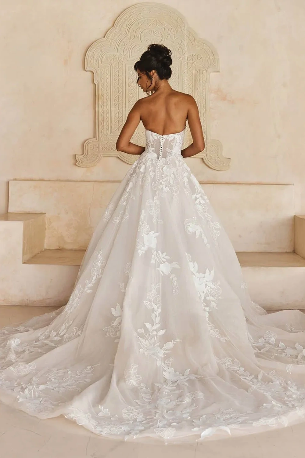 Brautkleid Liana von Madi Lane – Rückenansicht