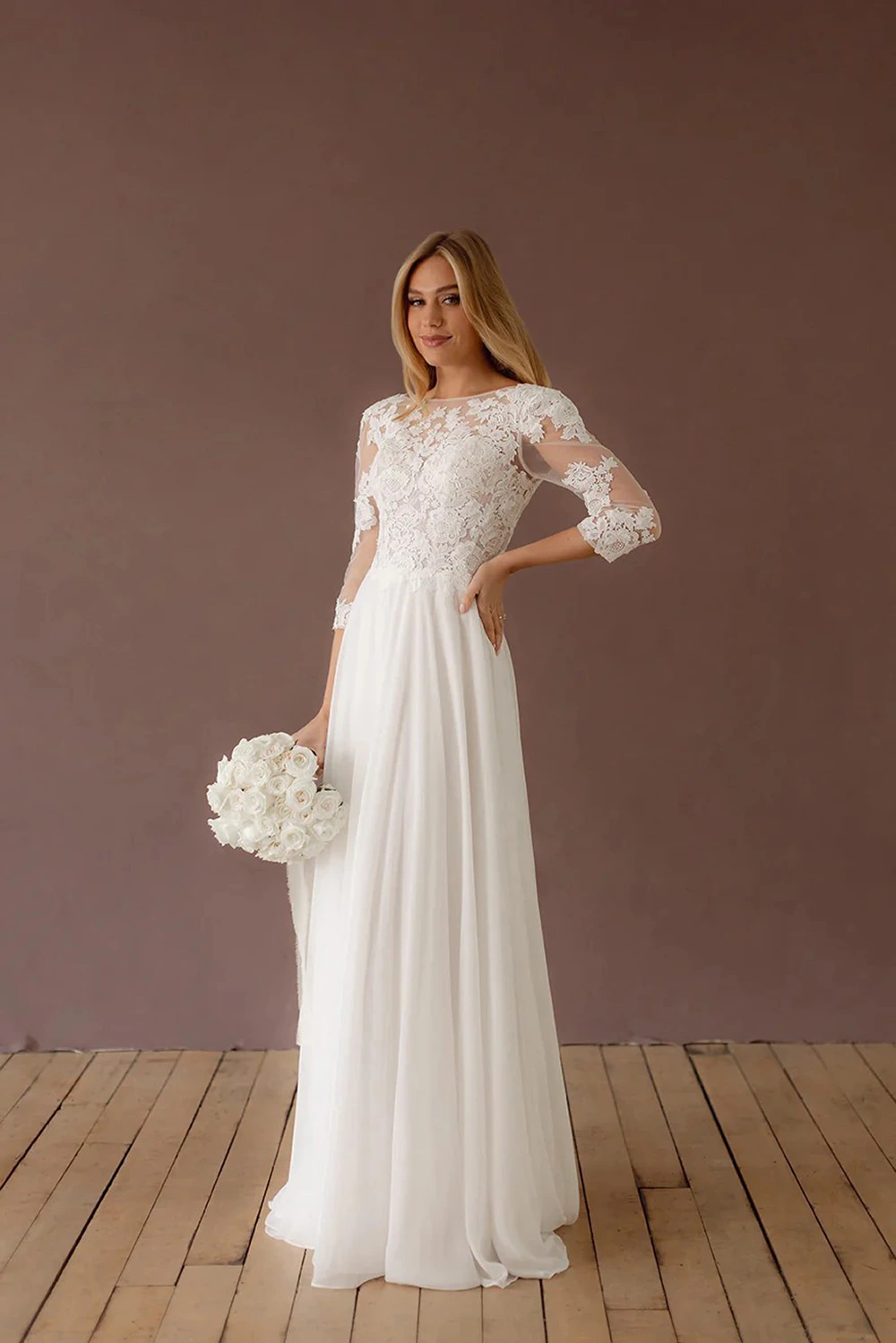 Brautkleid Modell Sonata von Abella by Allure Bridals – Vorschau