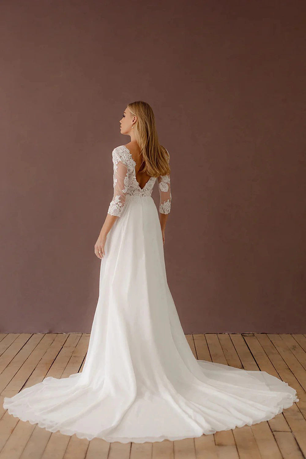 Brautkleid Modell Sonata von Abella by Allure Bridals – Rückenansicht