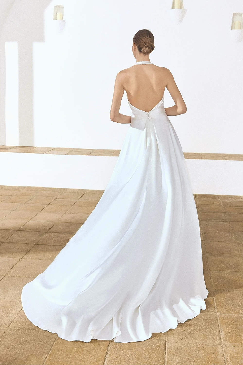 Brautkleid Modell Bethania von White One – Rückenansicht