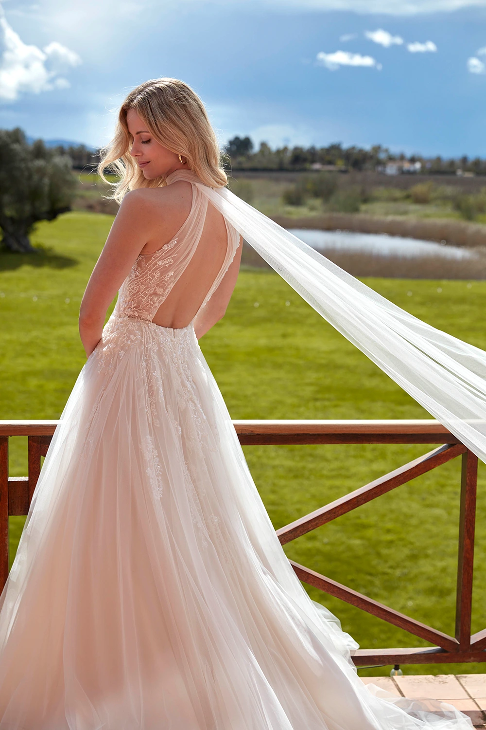 Brautkleid Modell Oasis von Fara Sposa – Rücken