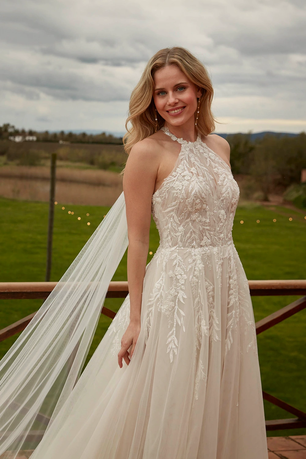 Brautkleid Modell Omnia von Fara Sposa – Vorschau