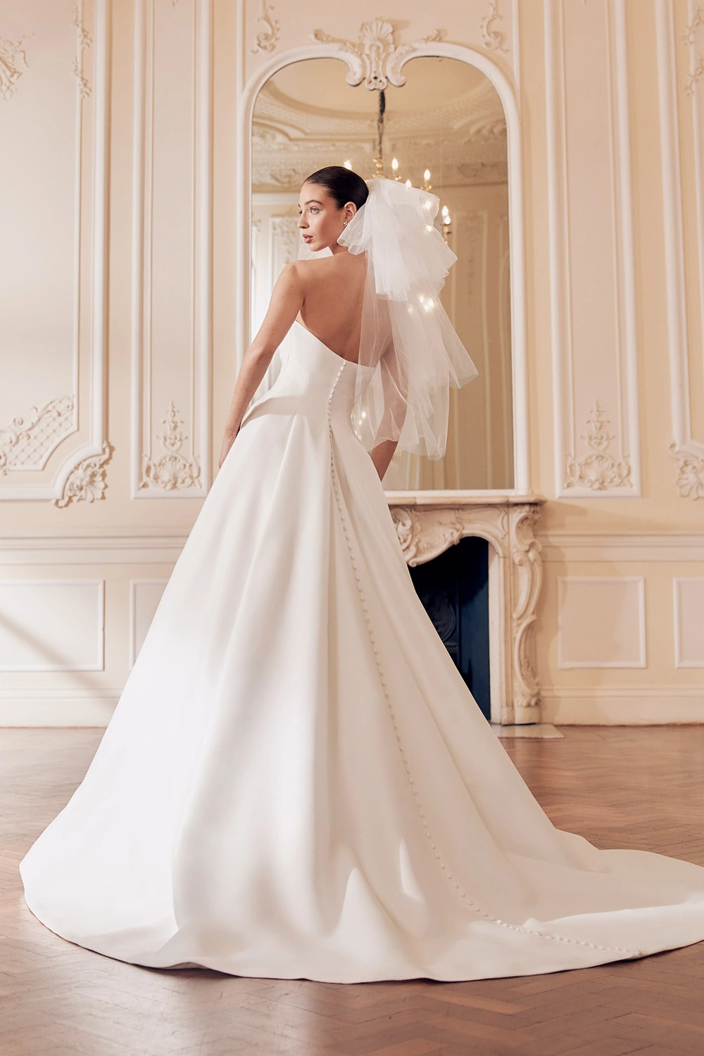 Brautkleid Modell Etta von Ellis Bridals – Rückenansicht