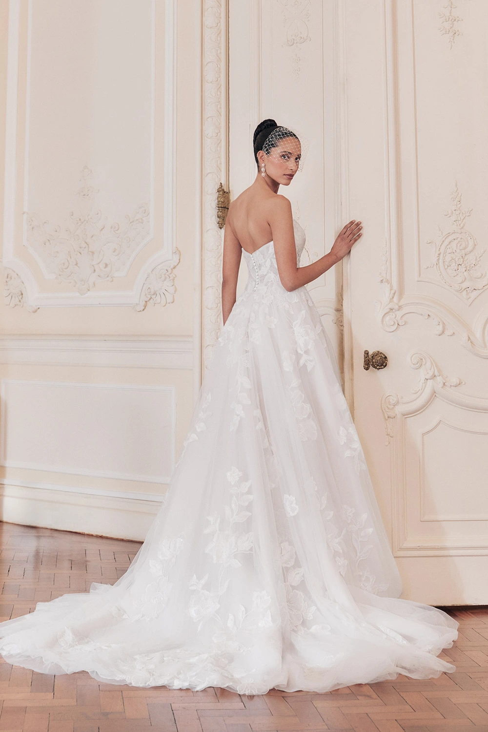 Brautkleid Modell Paloma von Ellis Bridals – Rückenansicht
