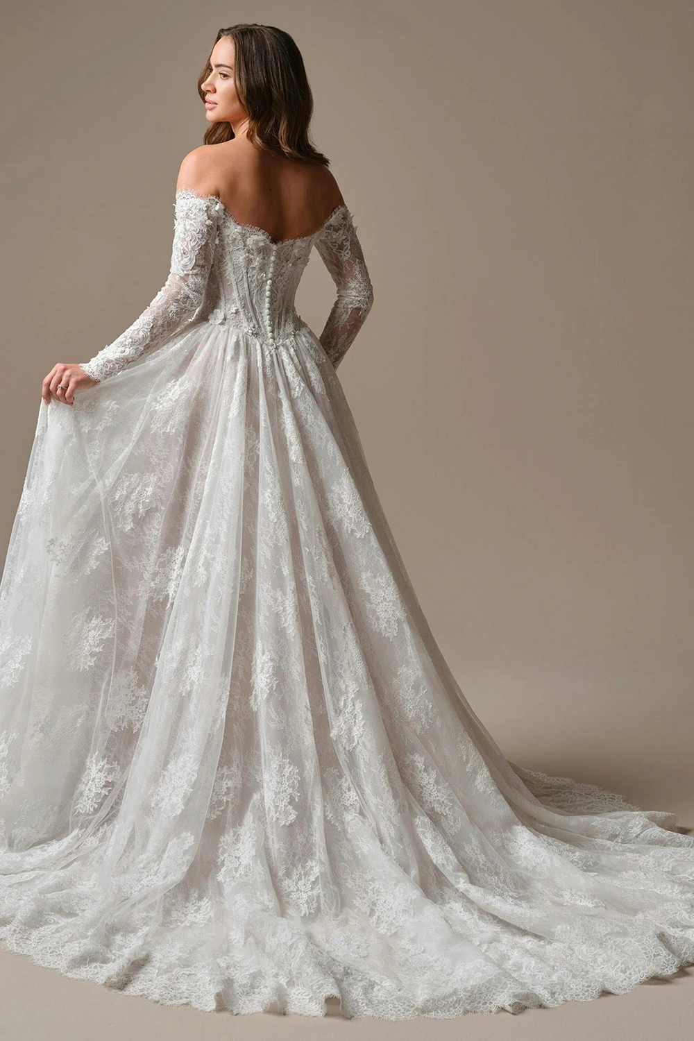 Brautkleid Modell Kitaro von Maggie Sottero – Hinten