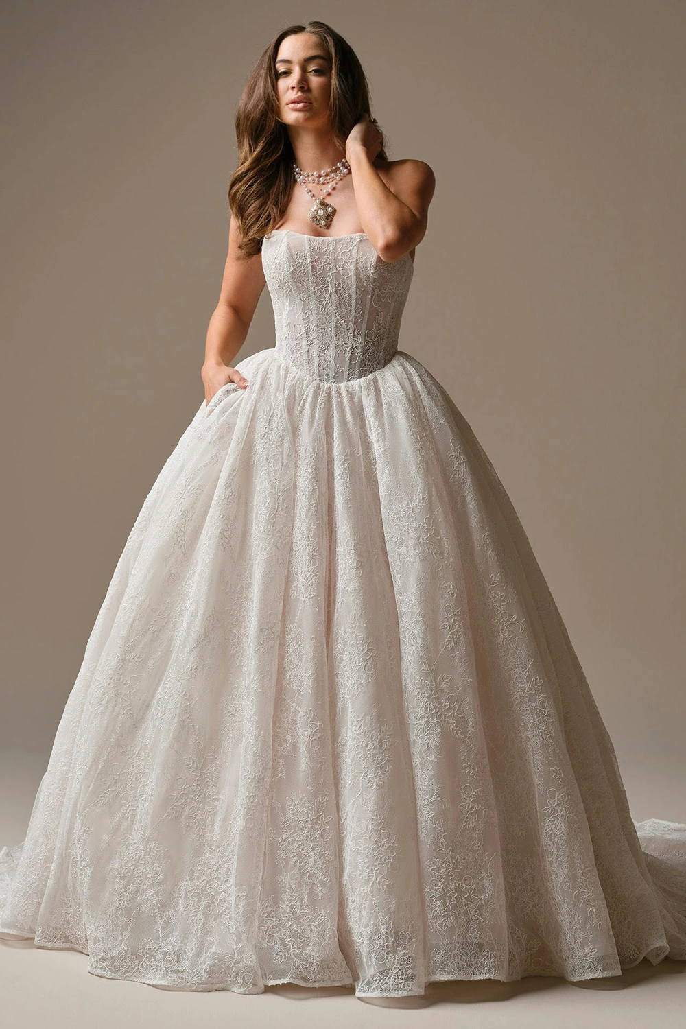 Brautkleid Modell Raquel ohne Ärmel/Träger von Maggie Sottero – Vorschau