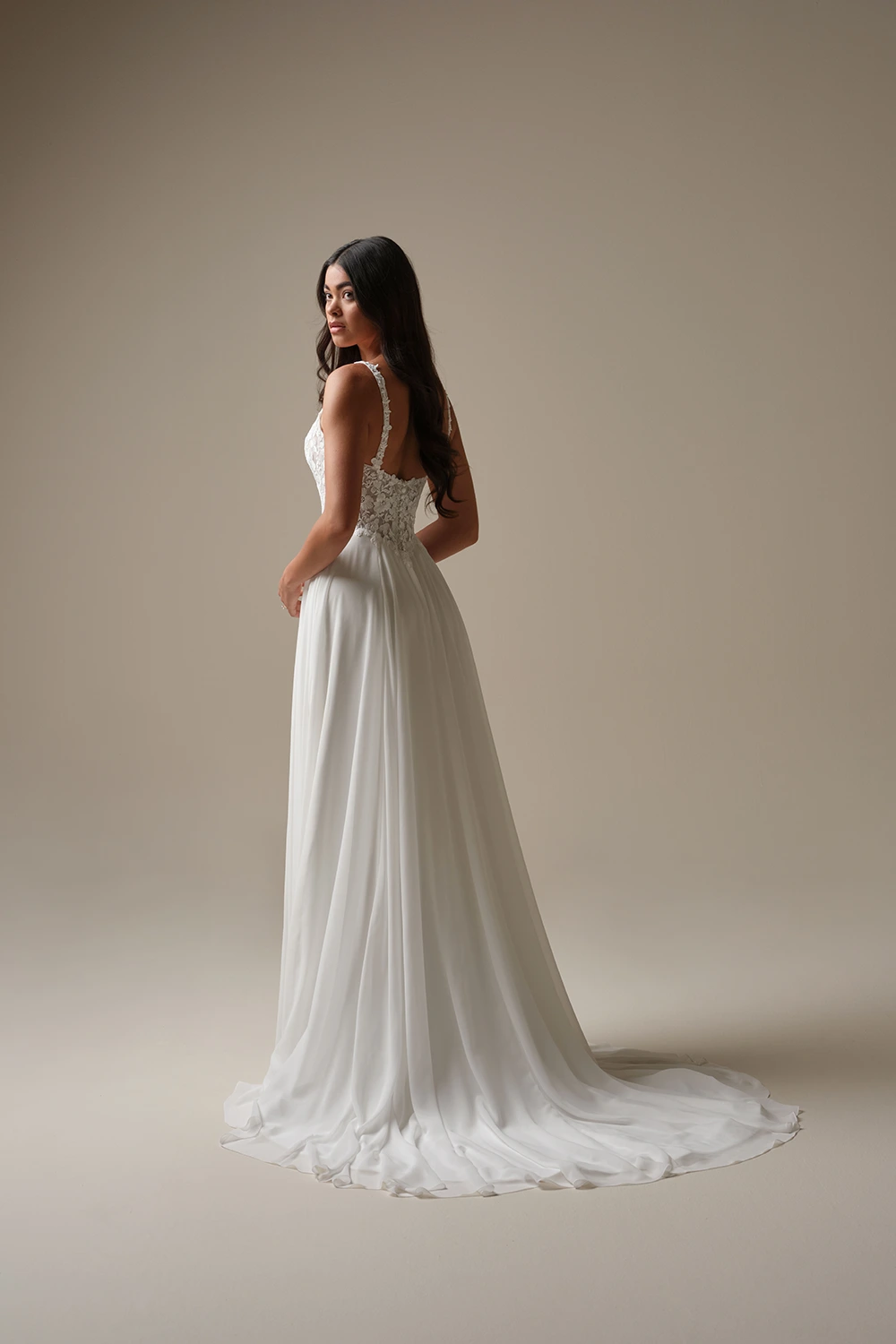 Brautkleid Modell Cory von Rebecca Ingram Bridals – Rückenansicht