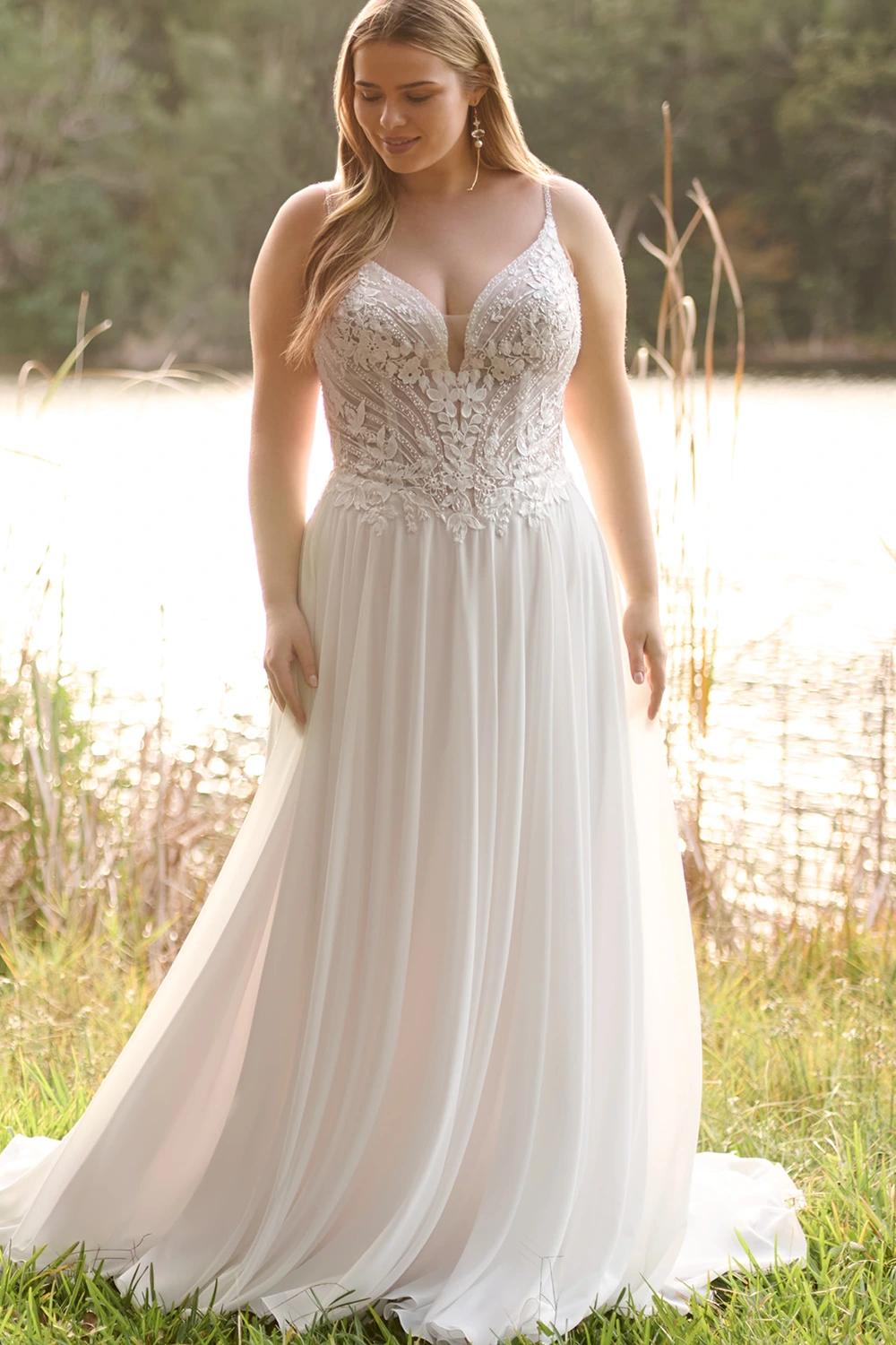 Brautkleid Modell Finley Curvy von Rebecca Ingram Bridals – Vorschau