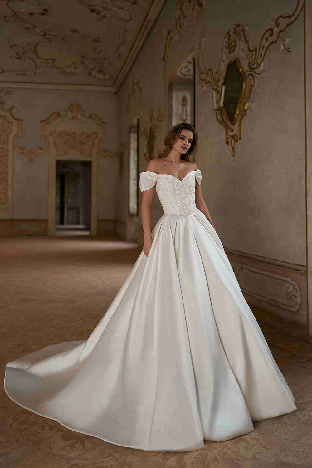 Modell Noriko (Braut-Rock) von Herve Paris – Vorschau