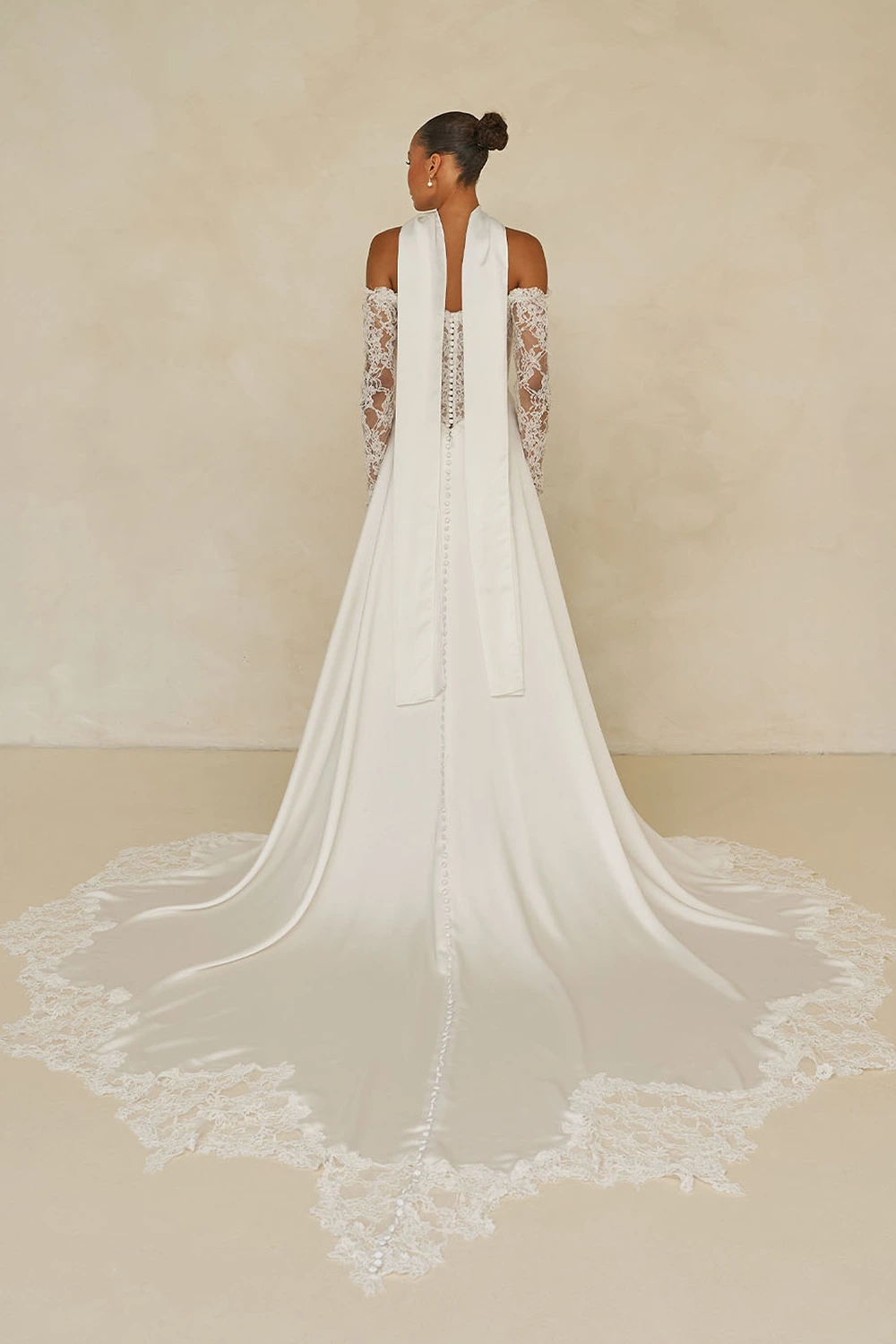 Brautkleid Modell Ward von Madi Lane – Schleppe