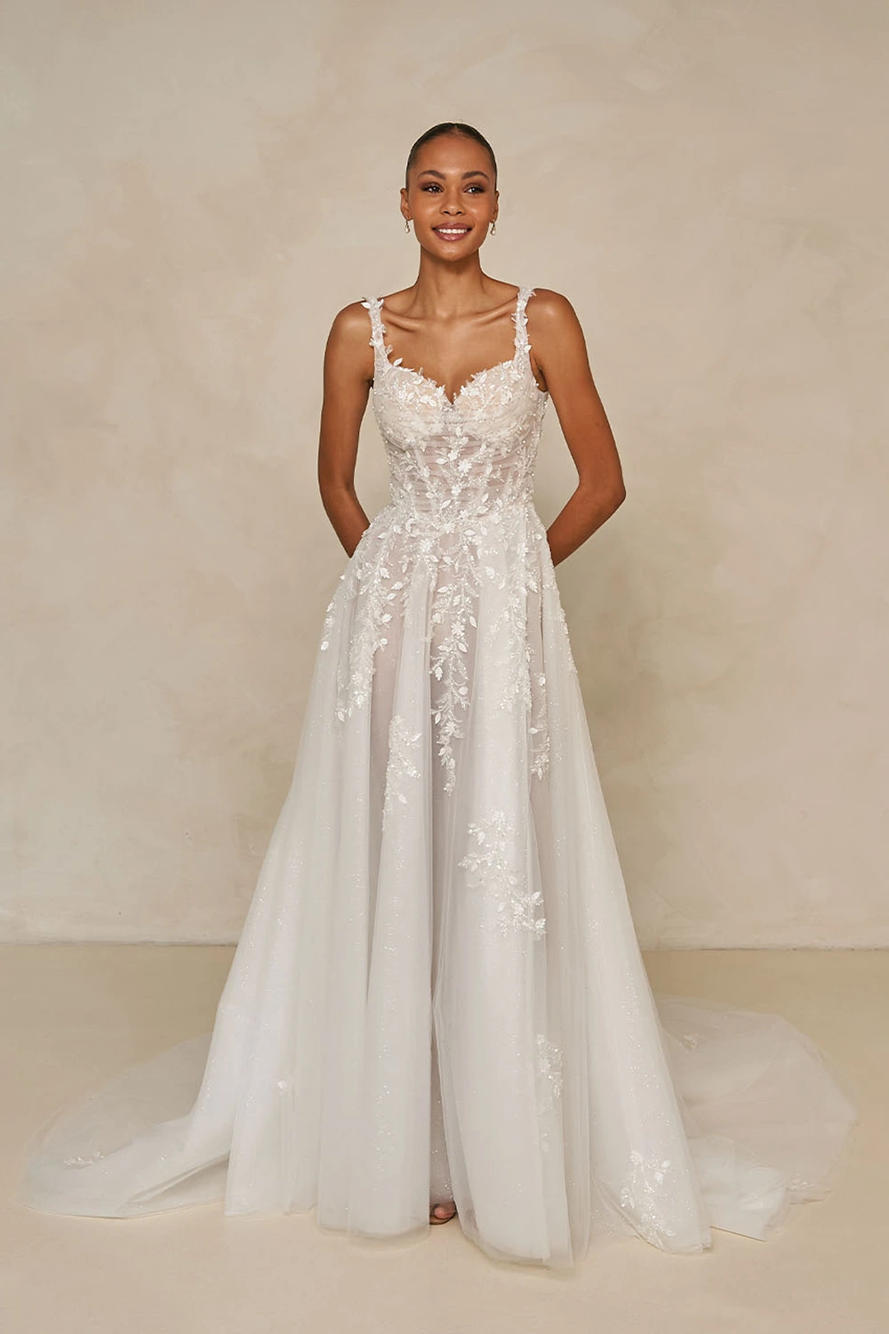 Brautkleid Modell Webb von Madi Lane – Vorschau