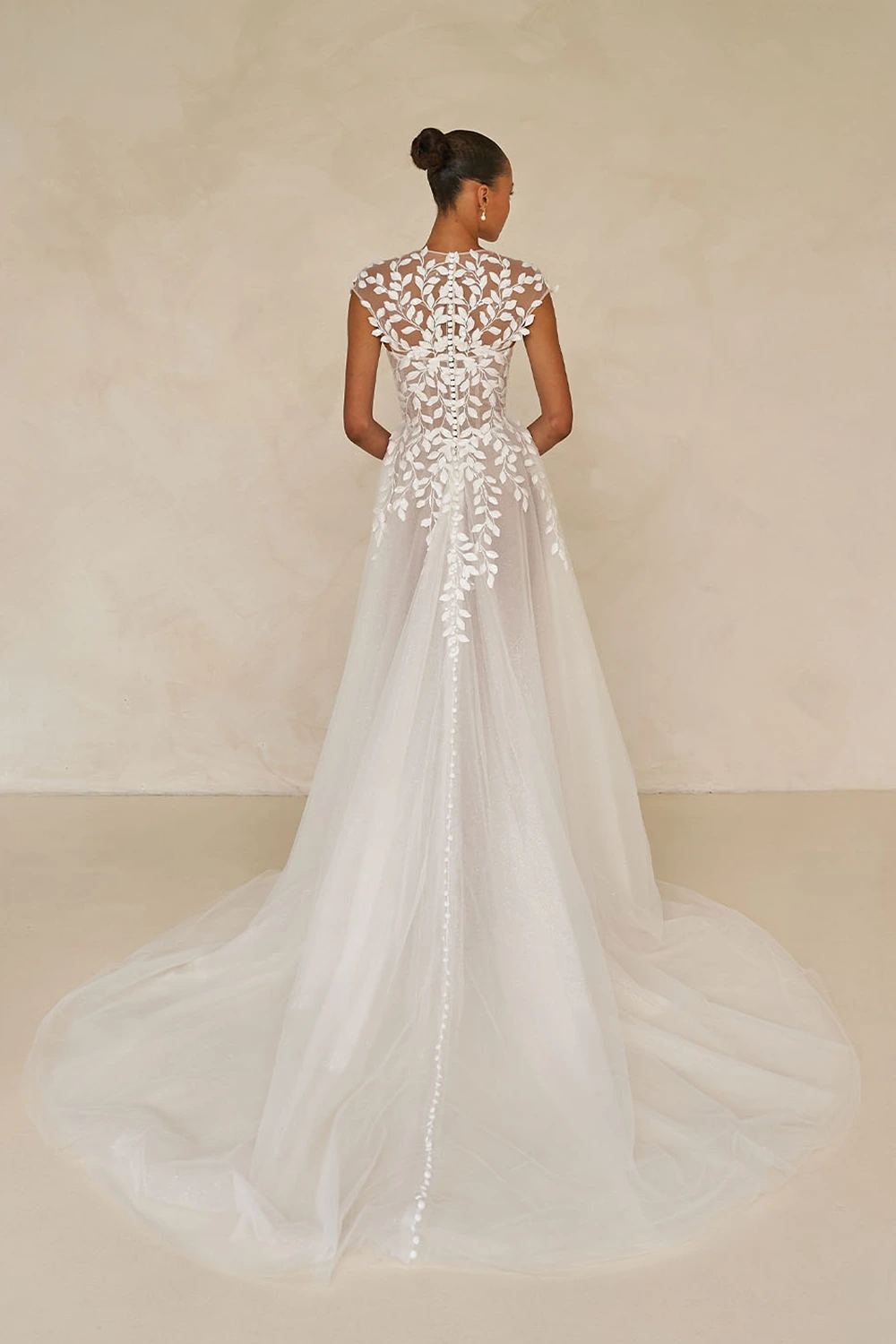 Brautkleid Modell Whitleyvon Madi Lane – Schleppe