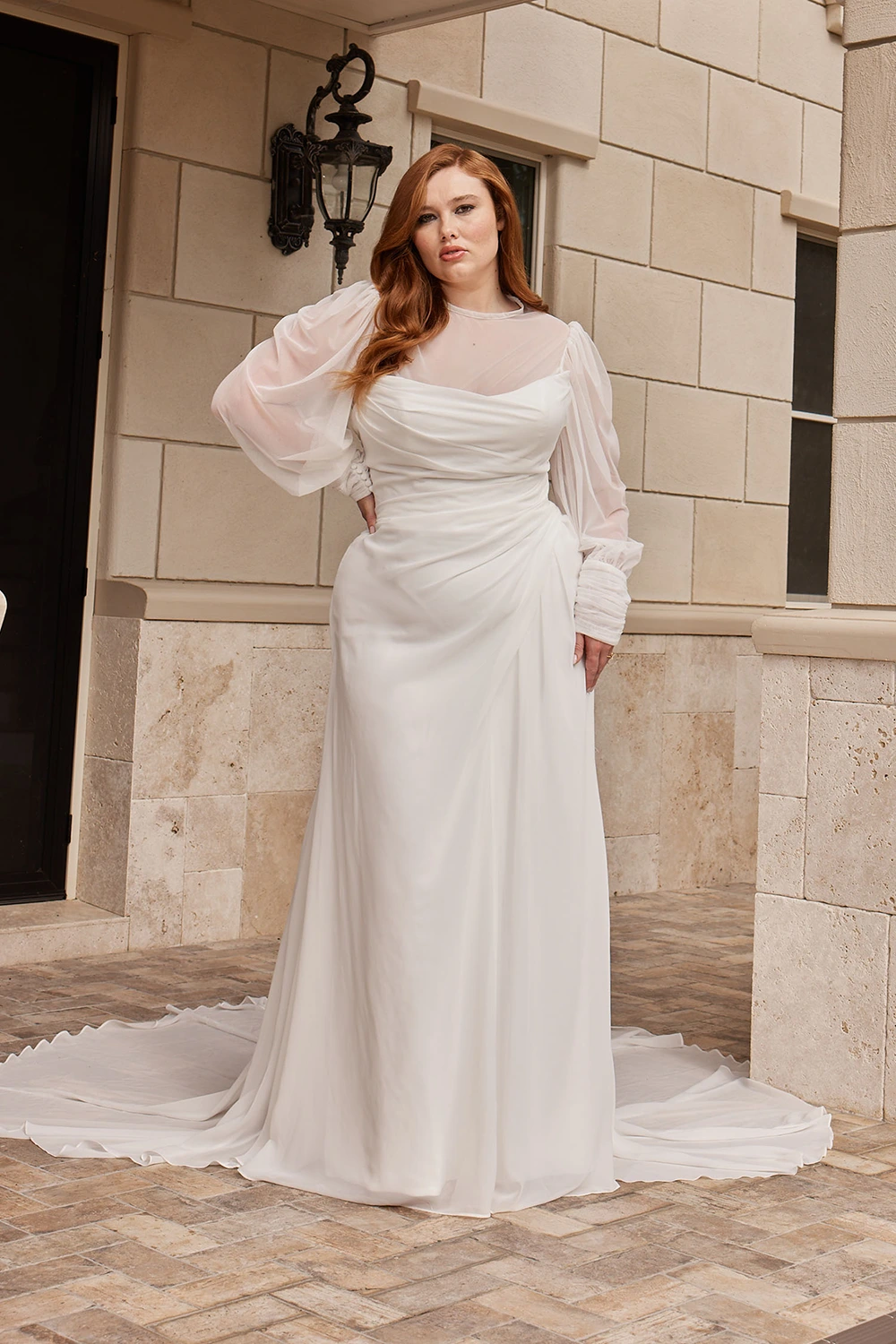 Brautkleid Modell Carolina Curvy von Evie Young – Vorschau