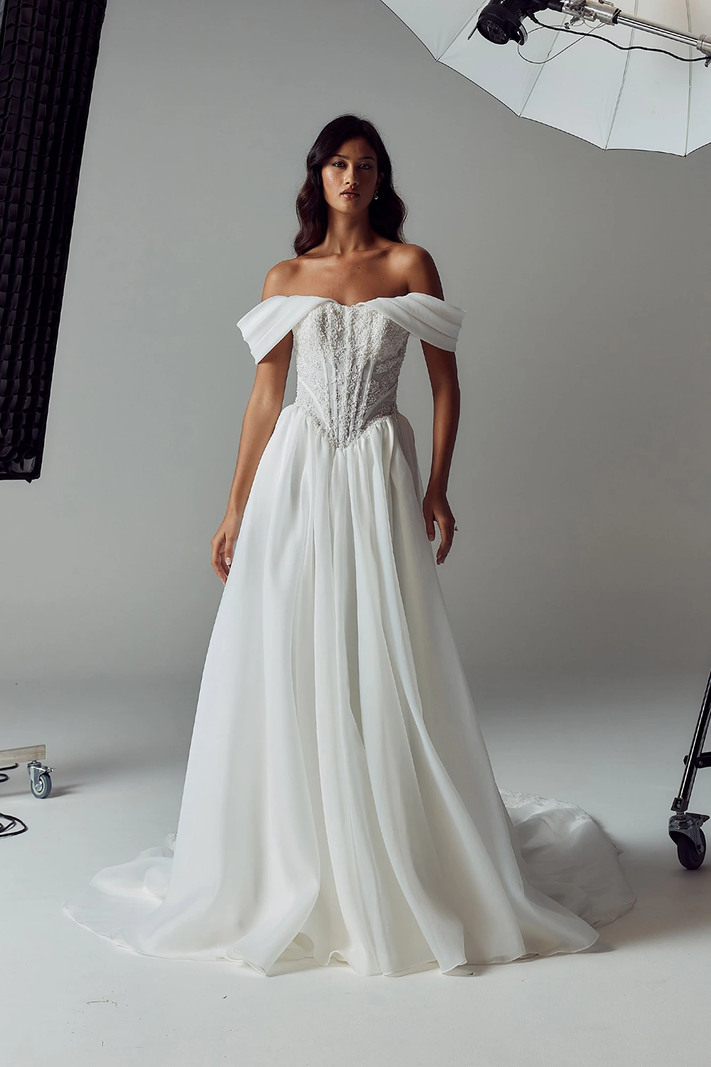 Brautkleid Modell Cherie BNO von Evie Young – Vorschau