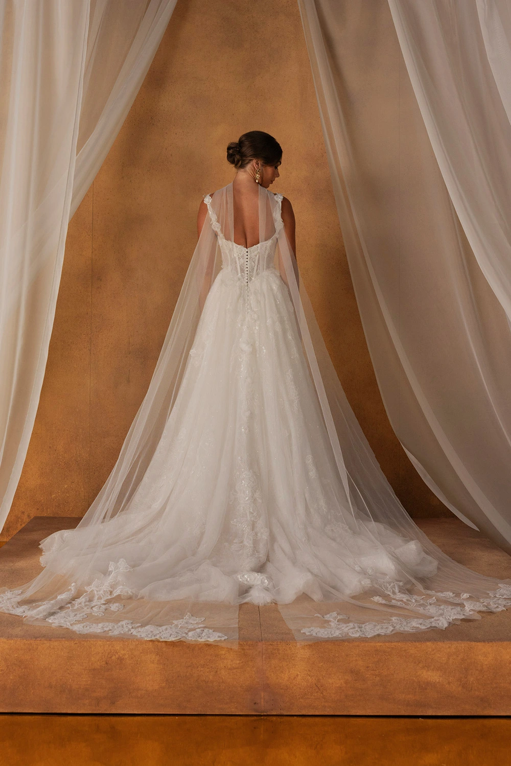 Brautkleid Modell Nadine von Madi Lane – Rückansicht