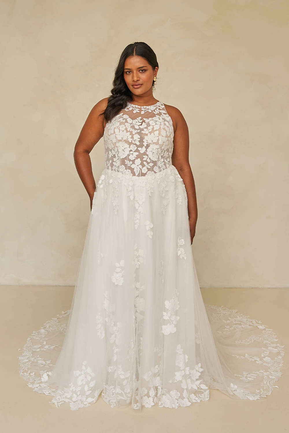 Brautkleid Modell Warner Curvy von Madi Lane – Vorschau