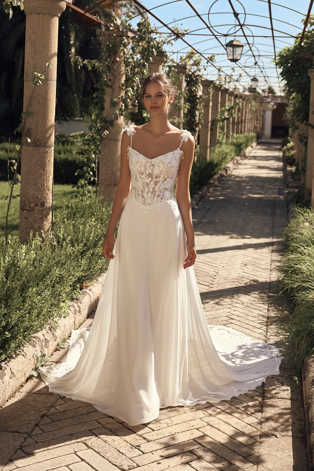 Brautkleid Modell Malena von Modeca – Vorschau