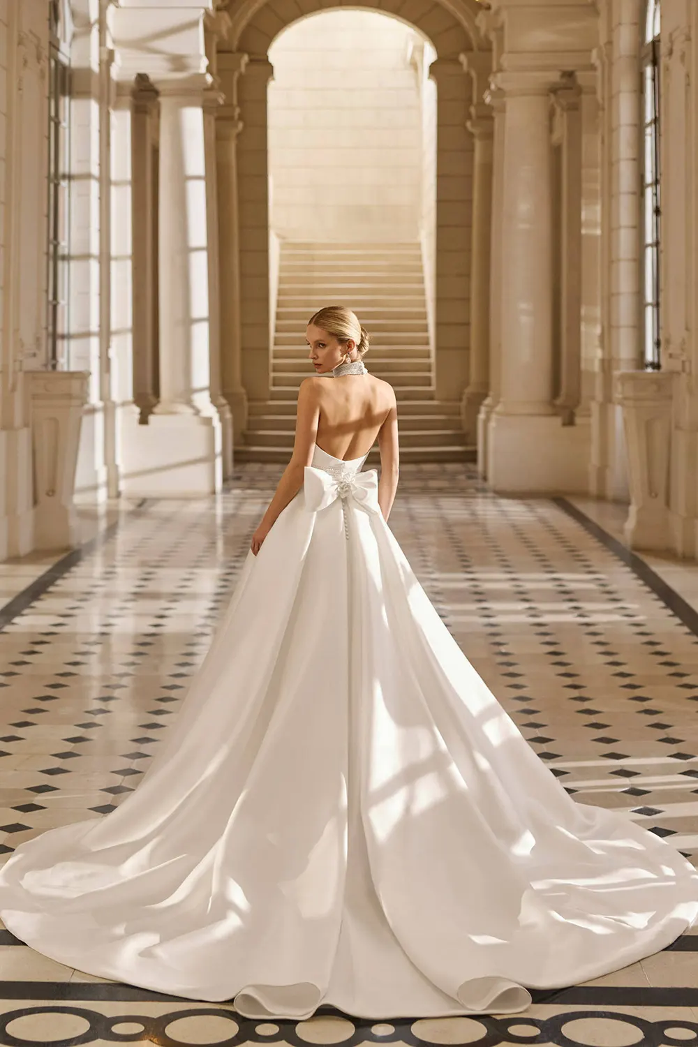 Brautkleid Modell Bona von AIRE Barcelona – Rückansicht