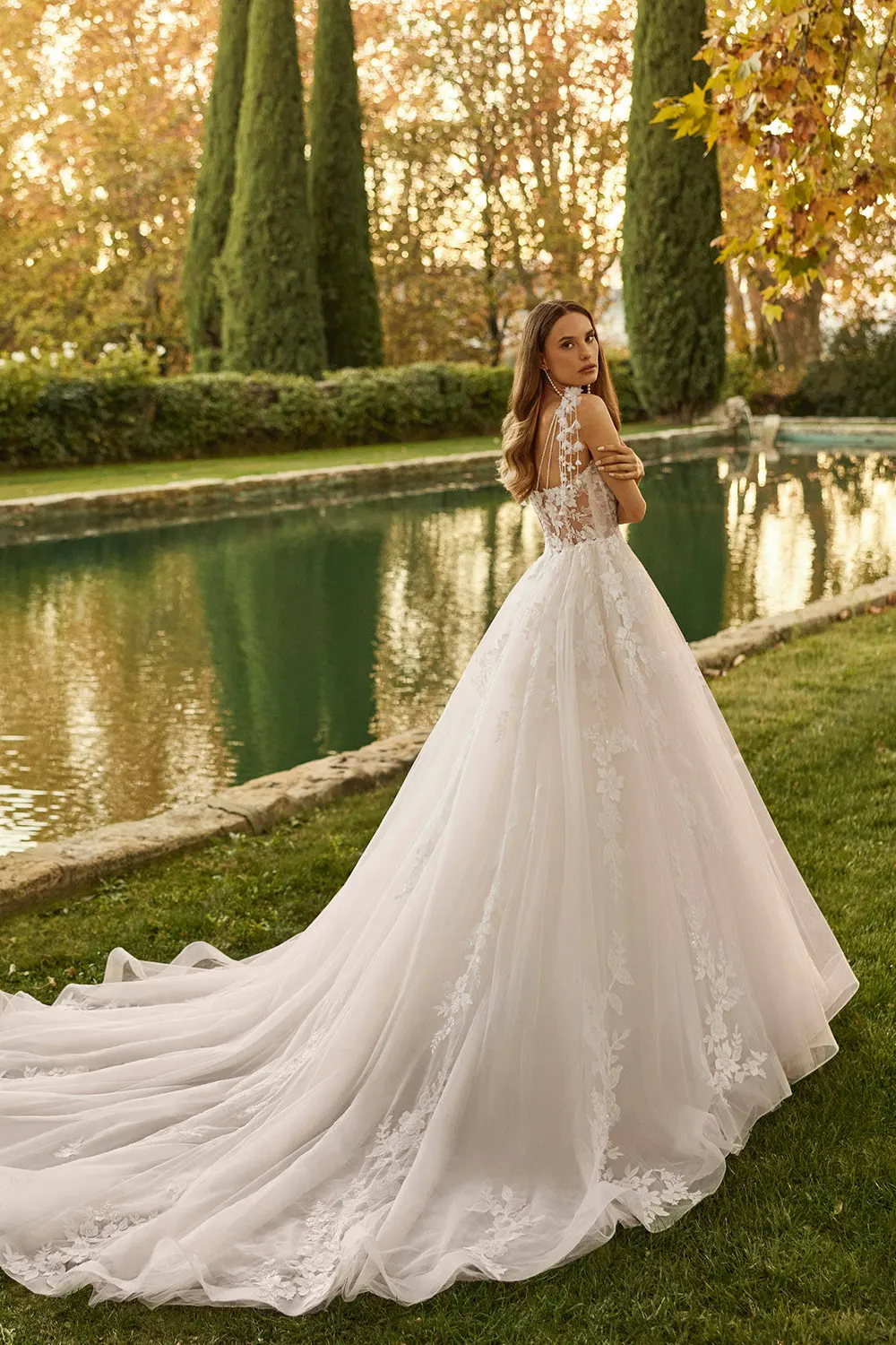 Brautkleid Modell Xinea von AIRE Barcelona – Detailansicht Hinten