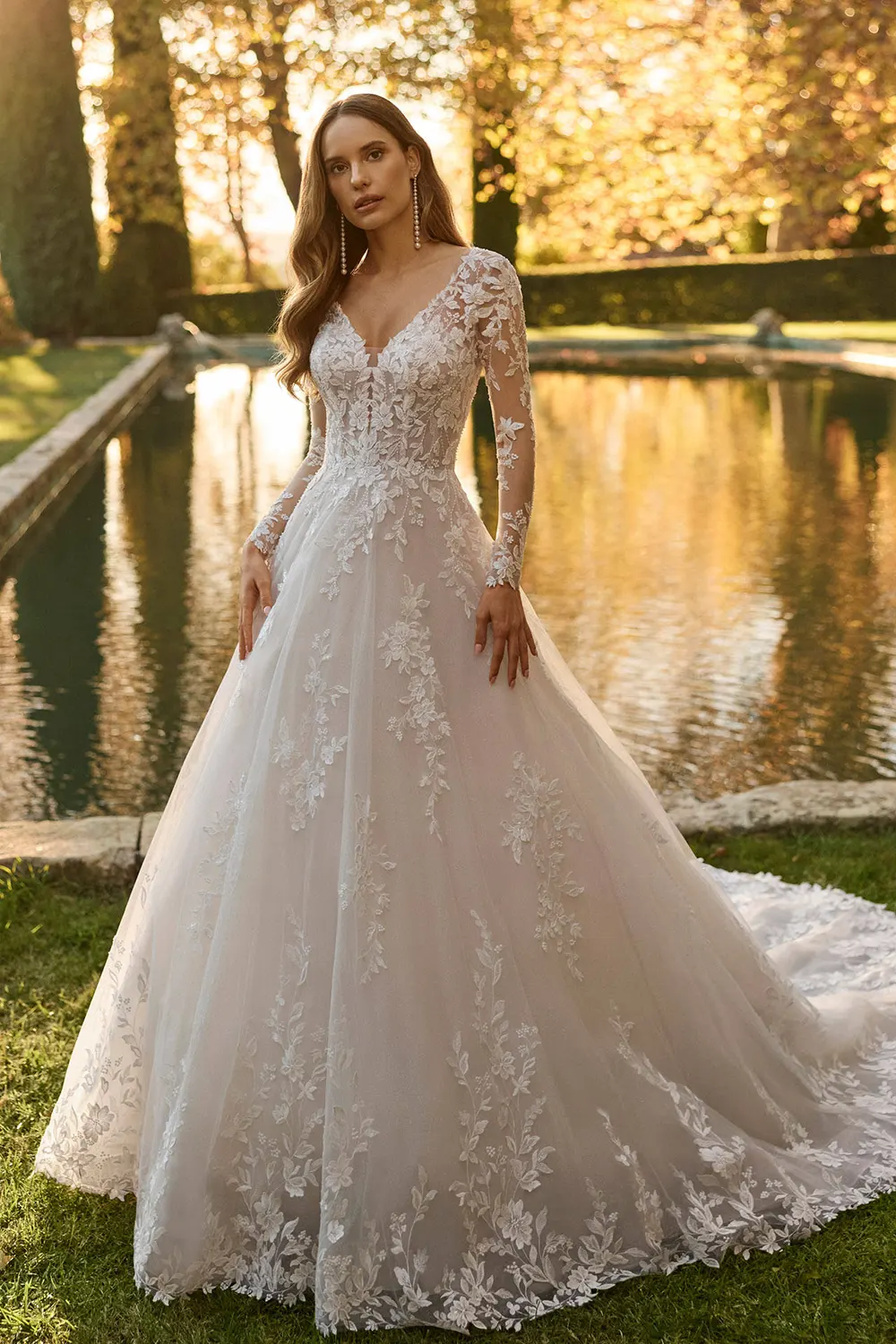 Brautkleid Modell Xinoa von AIRE Barcelona – Detailansicht Vorne