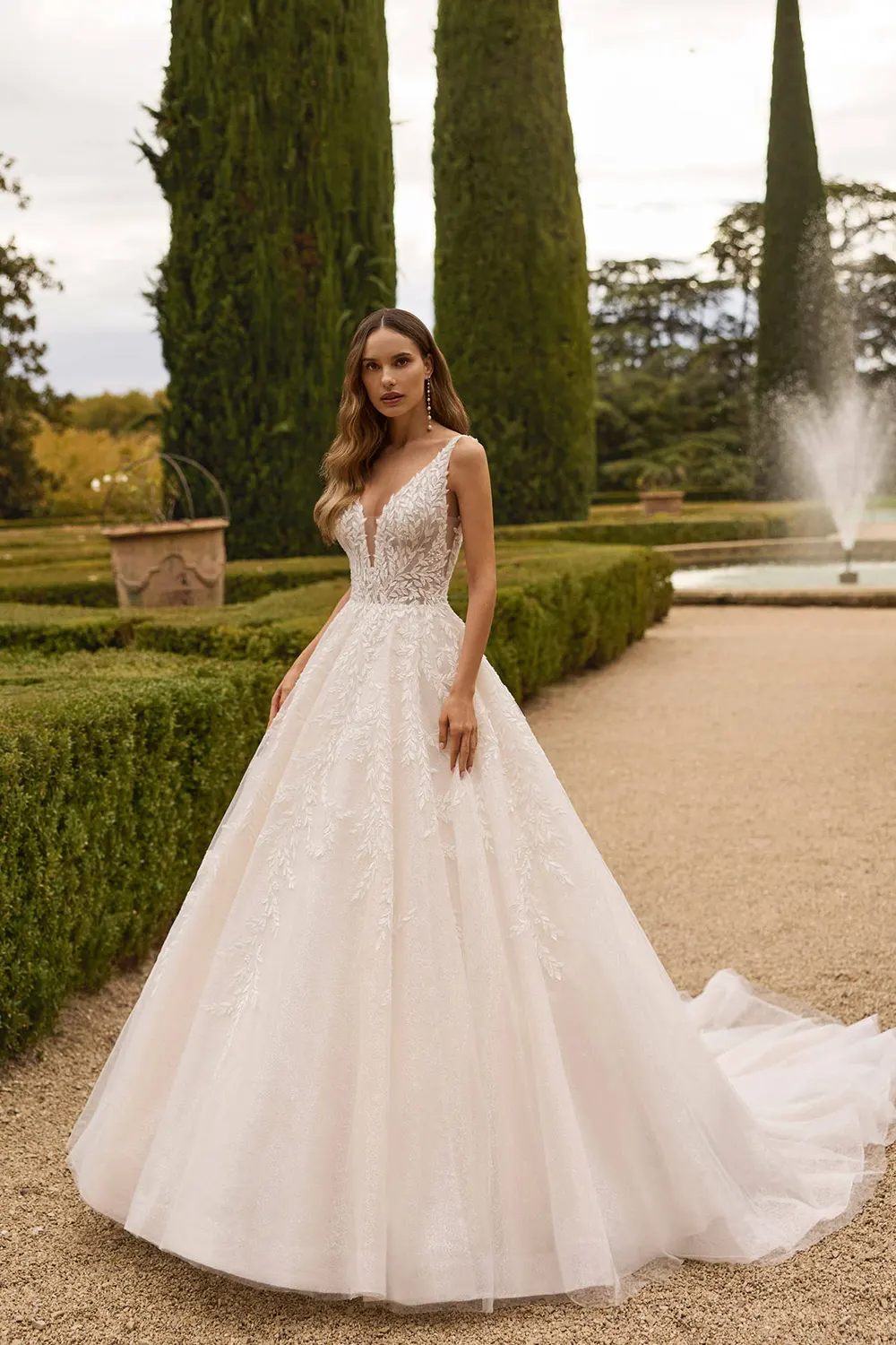 Brautkleid Modell Xiona von AIRE Barcelona –Ansicht Vorne