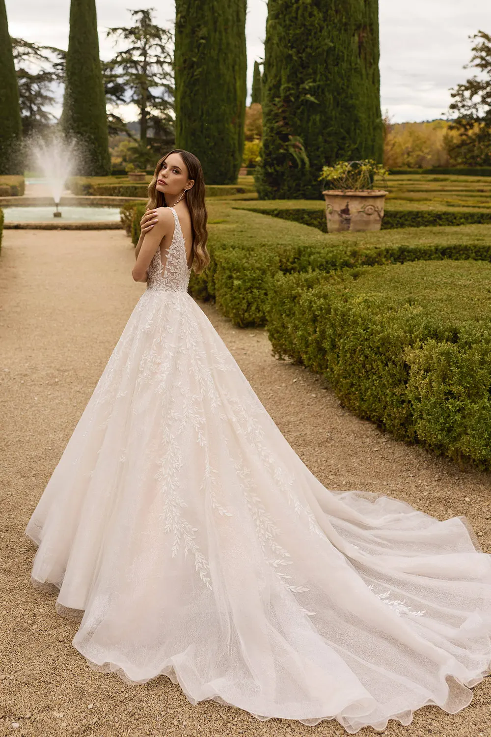 Brautkleid Modell Xiona von AIRE Barcelona – Detailansicht Hinten