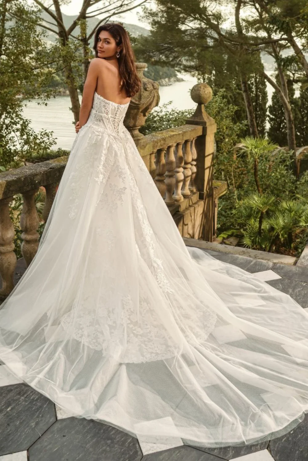Brautkleid Modell Walina von Enzoani â Detailansicht Hinten