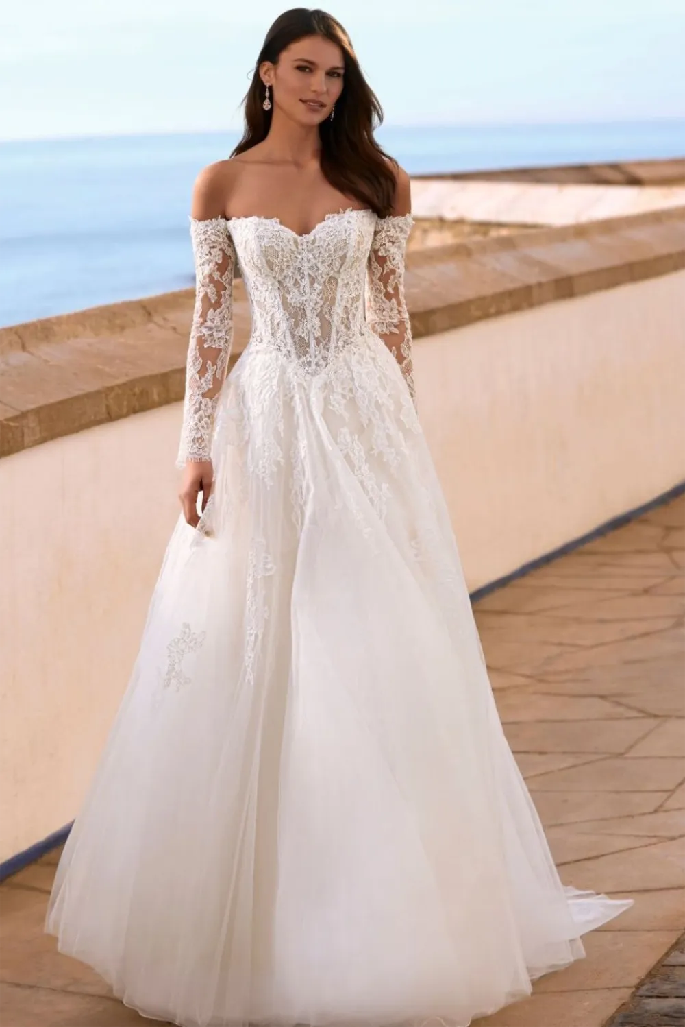 Brautkleid Modell Faiza von Enzoani Love – Vorschau