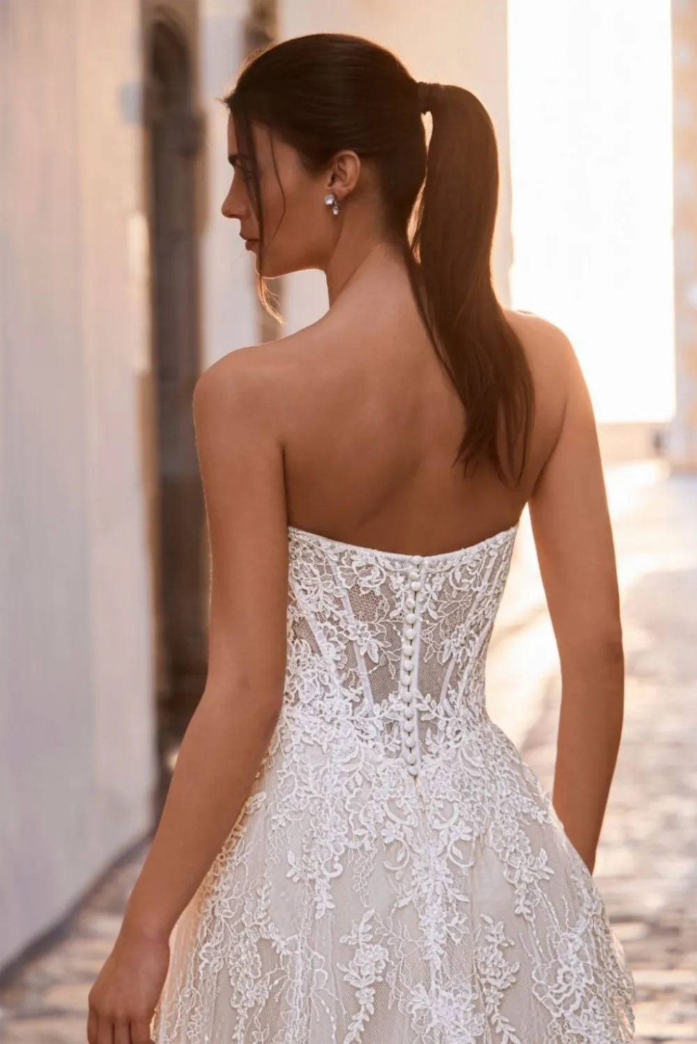 Brautkleid Modell Fravelle von Enzoani Love – Rückendetail