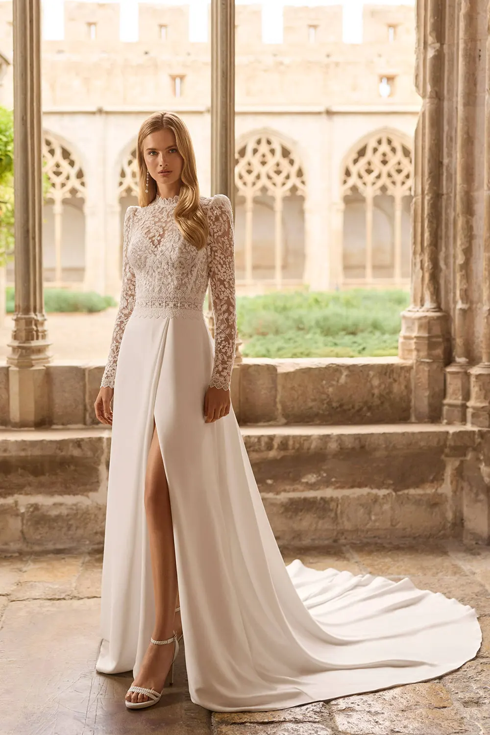Brautkleid Modell Linda von Rosa Clará – Vorschau