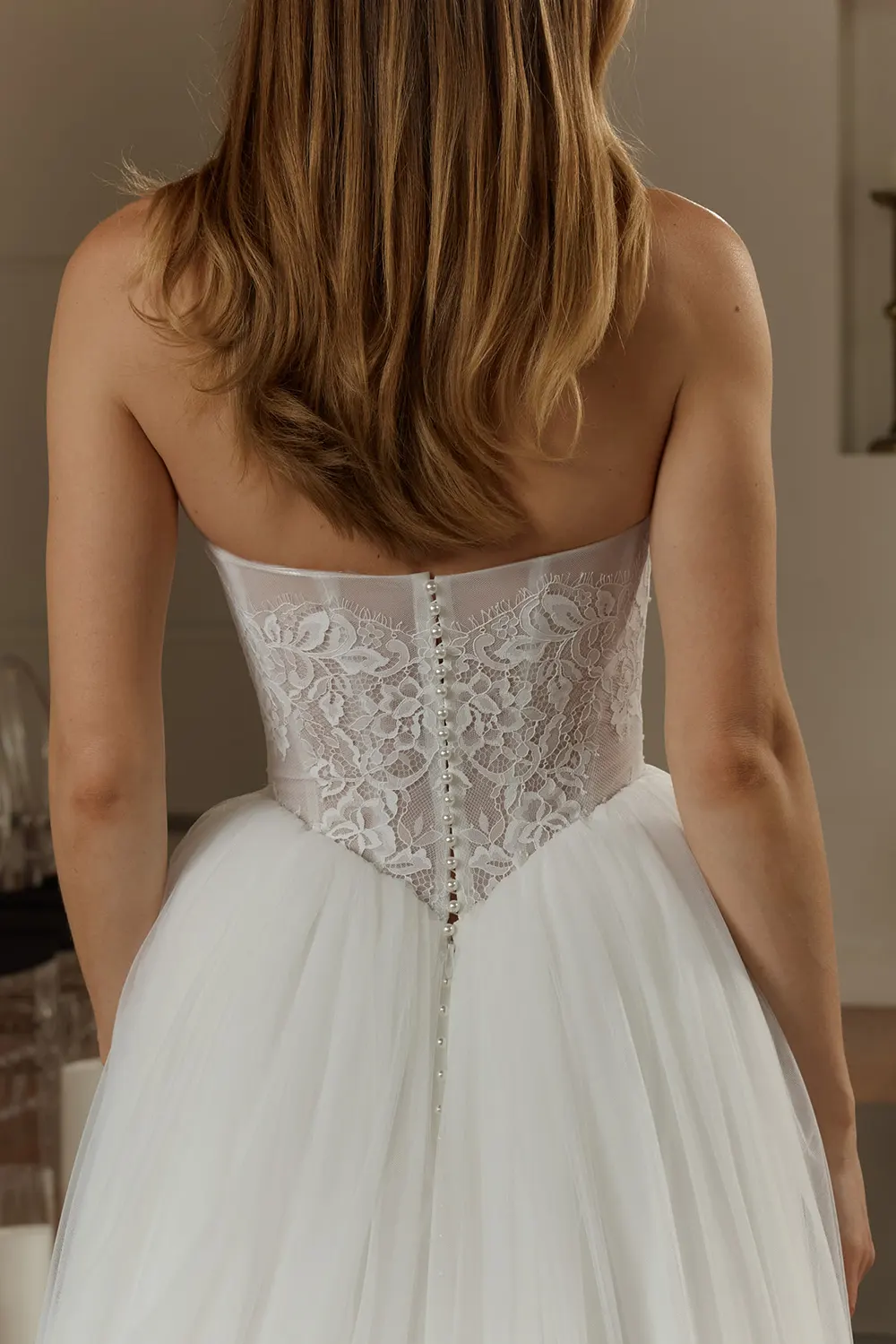 Brautkleid Modell Ariana von Evie Young Bridal – Detailansicht Hinten