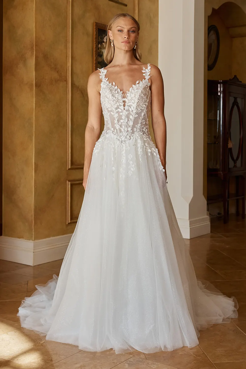 Brautkleid Modell Orbit von Madi Lane – Vorschau