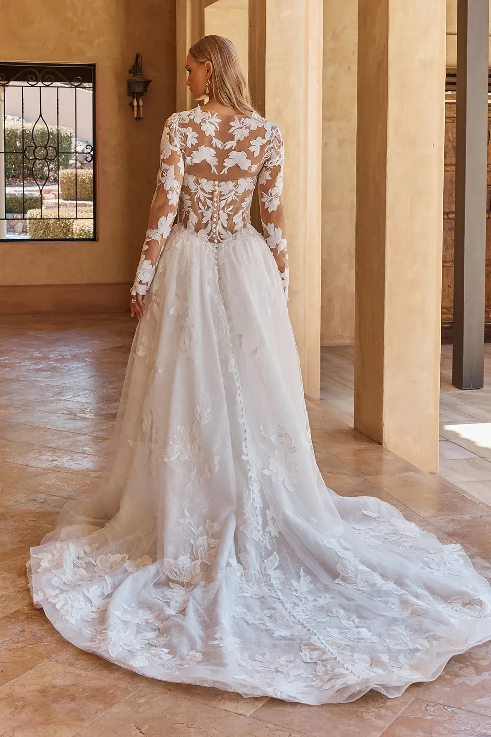 Brautkleid Modell Ovani von Madi Lane – Rückenansicht