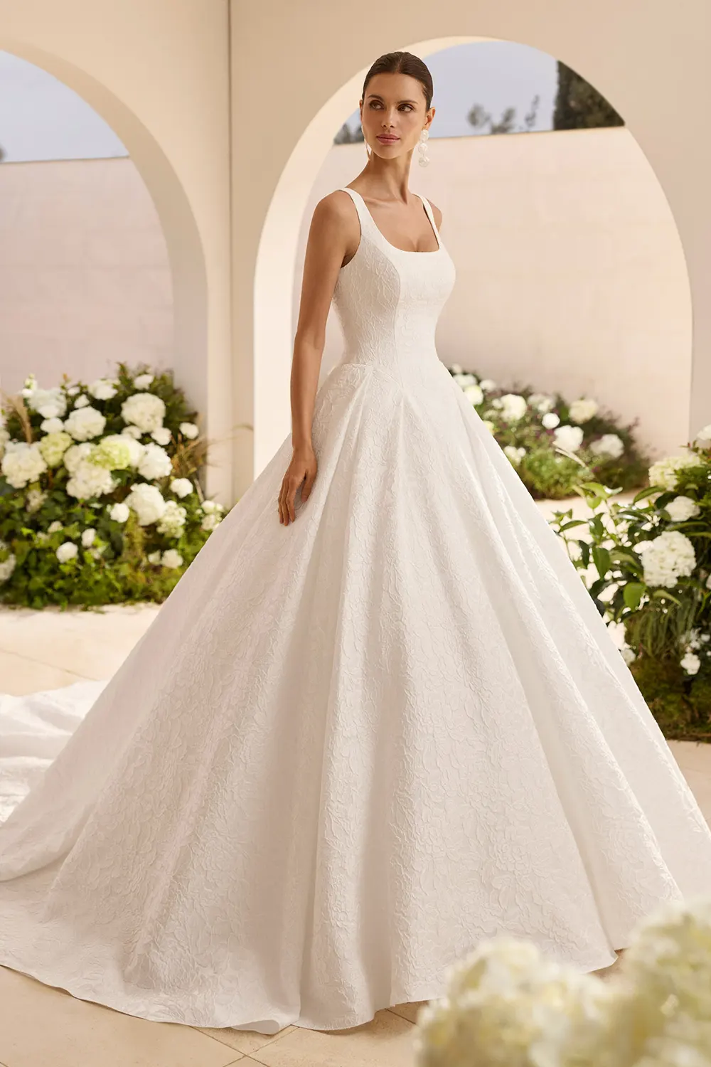 Brautkleid Modell Nylan von Rosa Clará – Vorschau