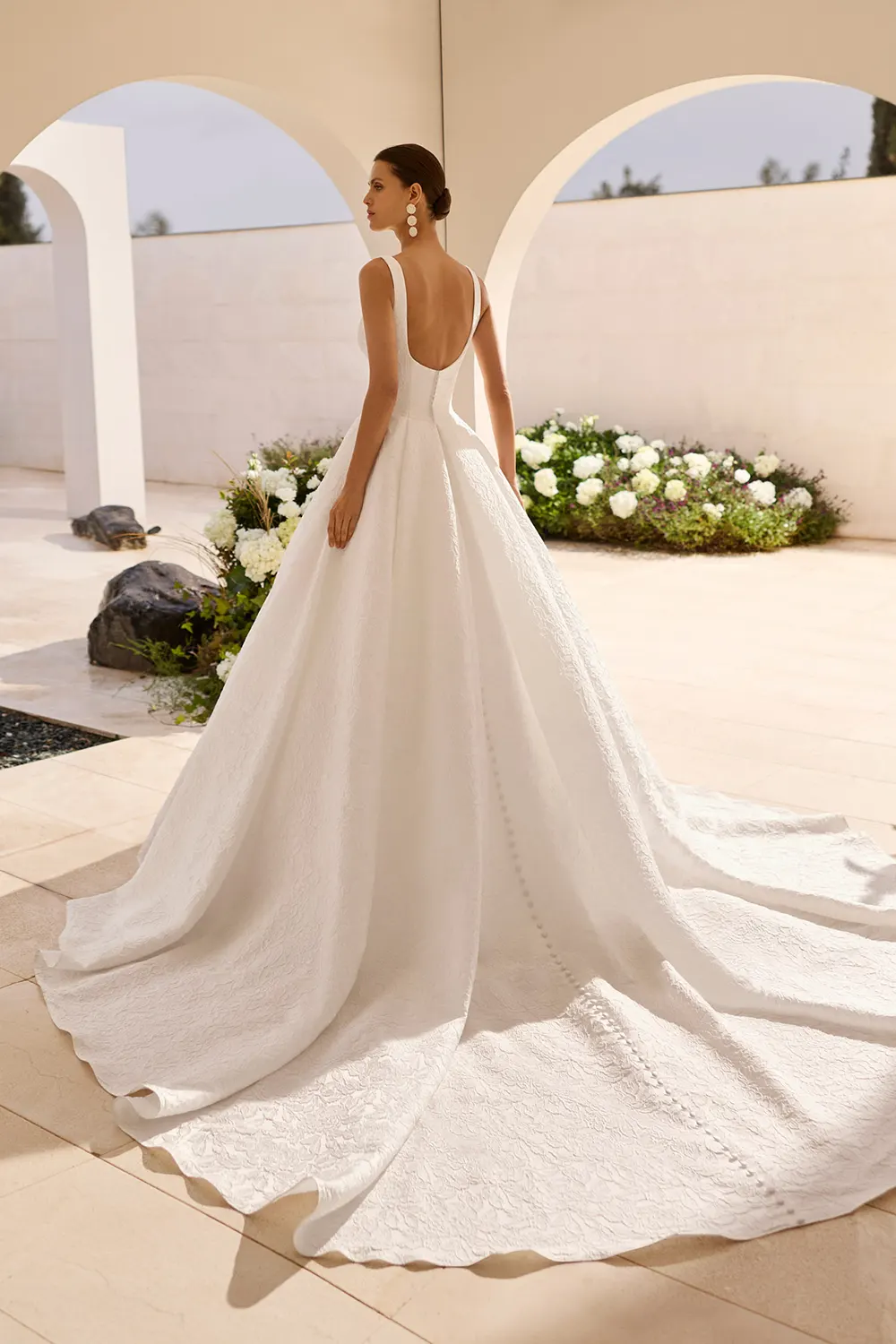 Brautkleid Modell Nylan von Rosa Clará – Rückenansicht