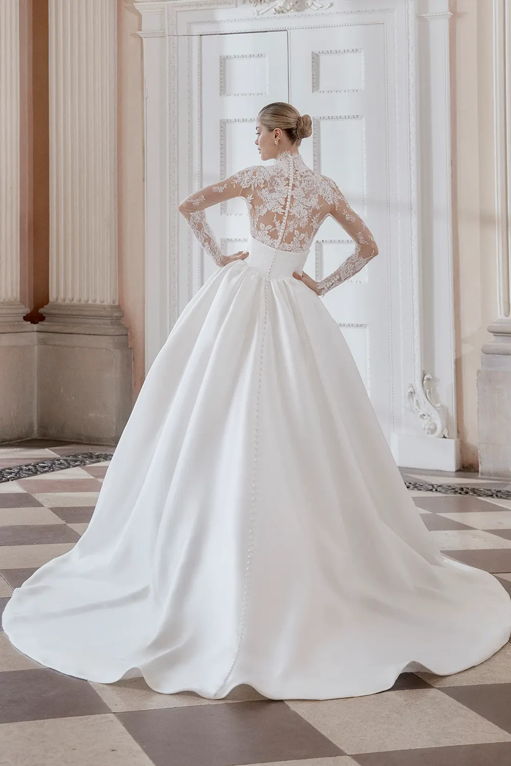 Brautkleid Modell Sara von Ellis Bridals – Hinteransicht
