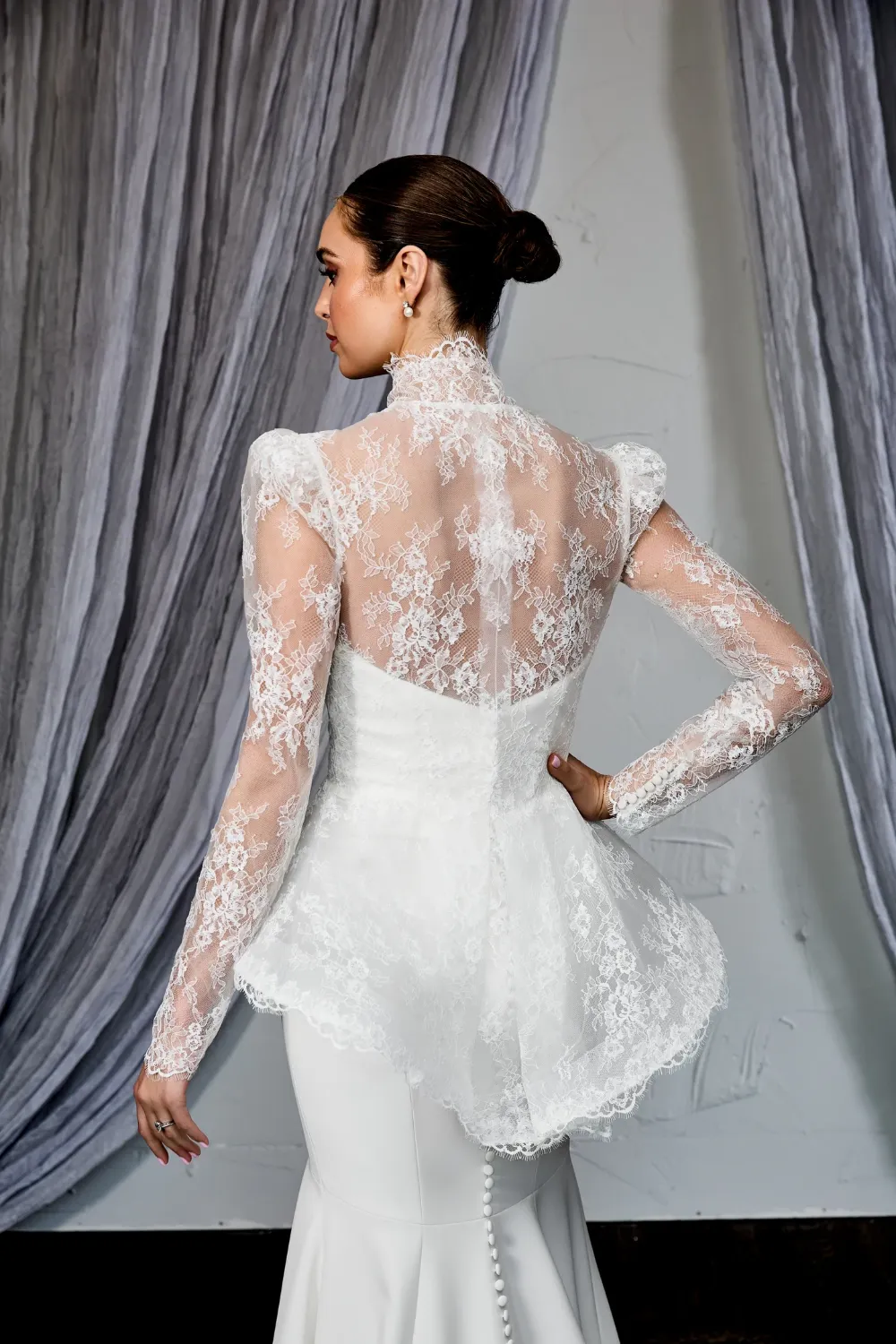 Brautkleid Modell Eris (Braut-Jacke) von Justin Alexander – Rückenansicht
