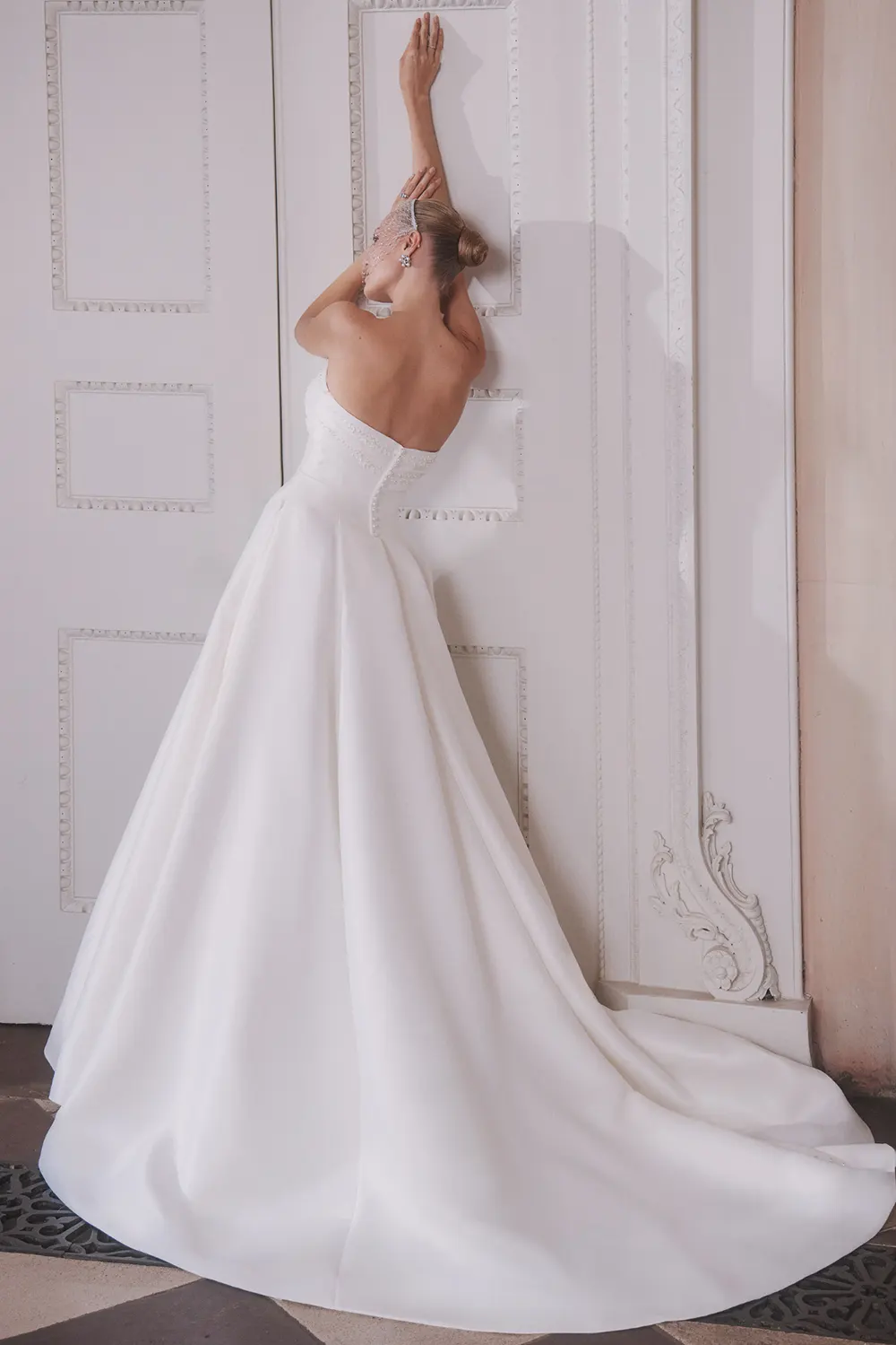 Brautkleid Modell Elodie von Ellis Bridals – Rückenansicht